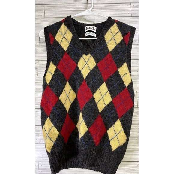 Vintage  Mens 100% Shetland Wool Argyle Sweater ‎  Red Yellow Gray Size Medium - Picture 1 of 6